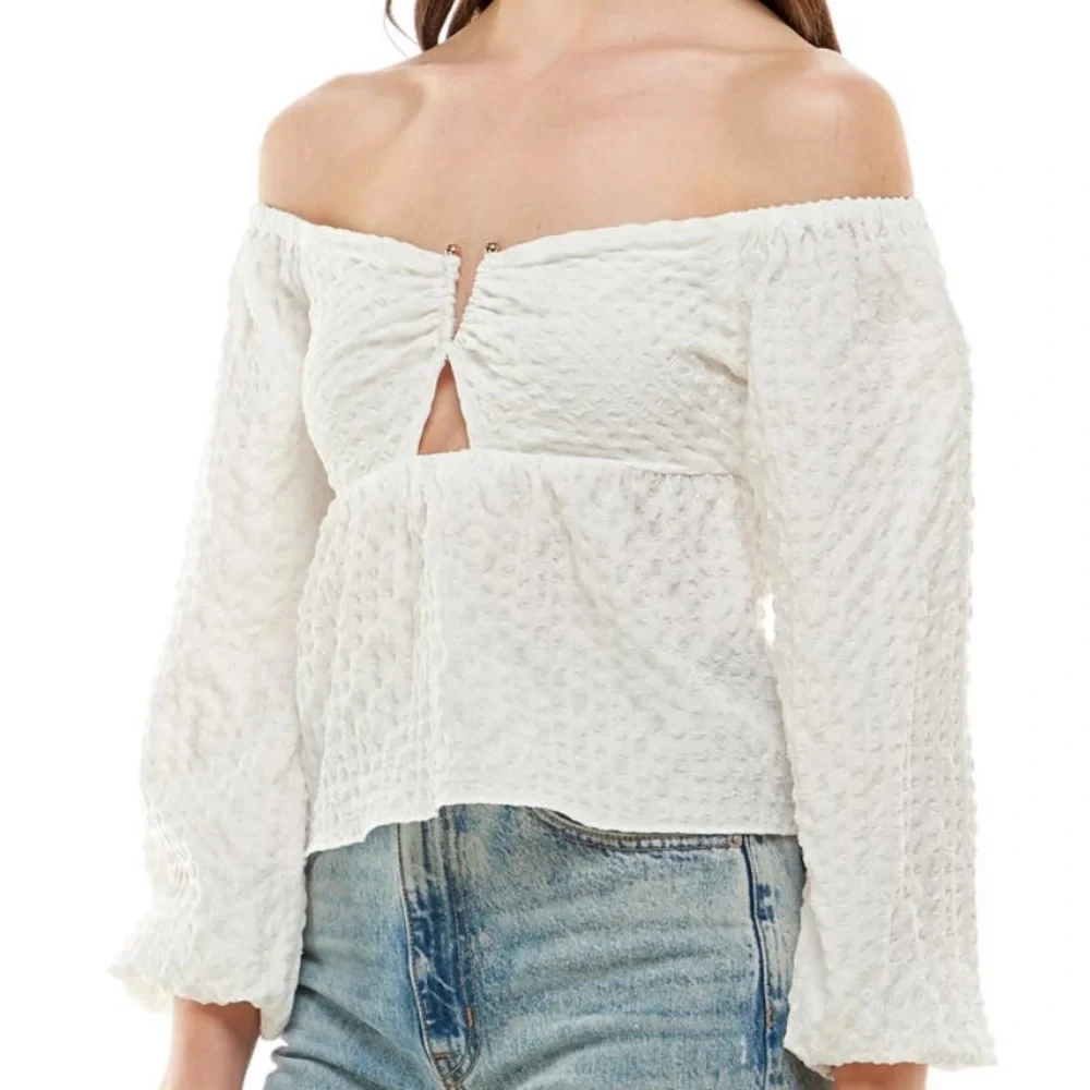 WAYF ✨ VALLEY OFF THE SHOULDER TOP NWT - Picture 2 of 4